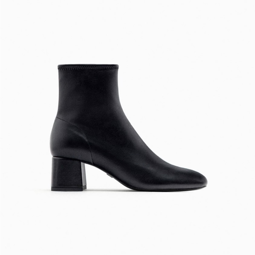 NEW Zara Block Heeled Ankle Boots, size women’s 6